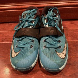 Nike KD Kevin Durant Youth Sneakers Basketball Shoes 7Y